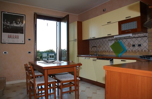 Pozzolengo House | Lake Garda holiday home with panoramic views, 5km from Peschiera del Garda