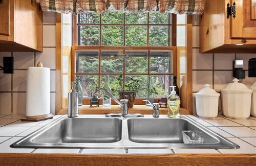 Lake George House | Lake George | Hot Tub | Firepit | Schroon Lake