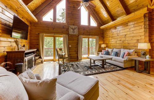 Fair Play House | Lake Hartwell Home with Game Room 21 Mi to Clemson!