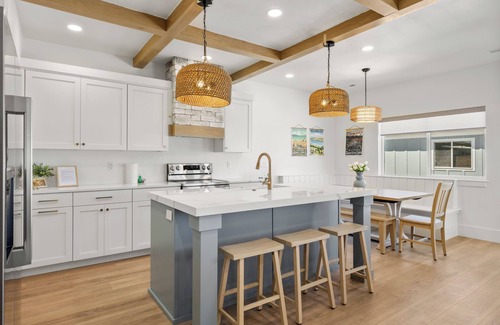 Garden City House | Lake Haven | Private Hot Tub | Boat Parking