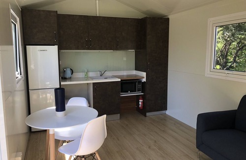 Lake Hawea Cabin | Lake Hawea Lakefront Cabin
