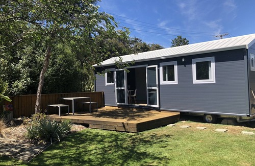 Lake Hawea Cabin | Lake Hawea Lakefront Cabin