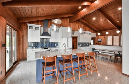 Waterford House | Lake Home Family Getaway