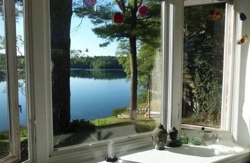 Plymouth House | Lake House - Charming 3-bedroom in Plymouth, MA
