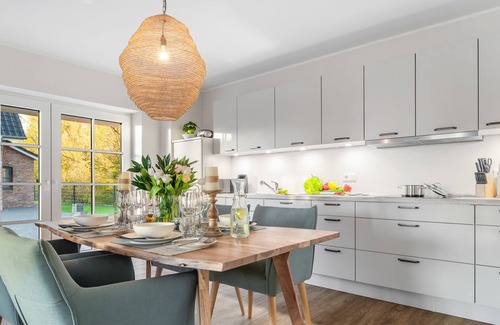 Osterhever Apartment | Lake House - close to the North Sea, shower room, terrace, modern