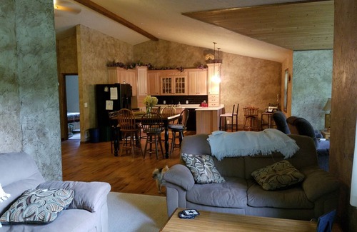 Gleason Cottage | Lake House Located in a Peaceful Quiet Bay on Long Lake