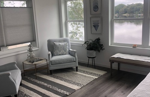 Orange Lake House | Lake House, ONE HOUR from NYC