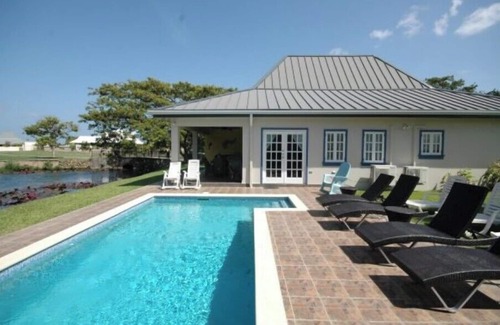 Golden Grove Villa | Lake House