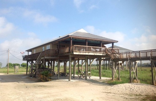 Lake Catherine House | Lake House (Tween Da Lakes) located on Lake Catherine Island