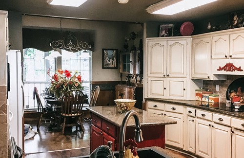 Bridgeport House | Lake house