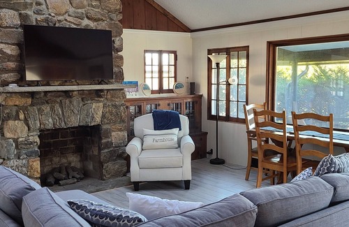 New Fairfield House | Lake House