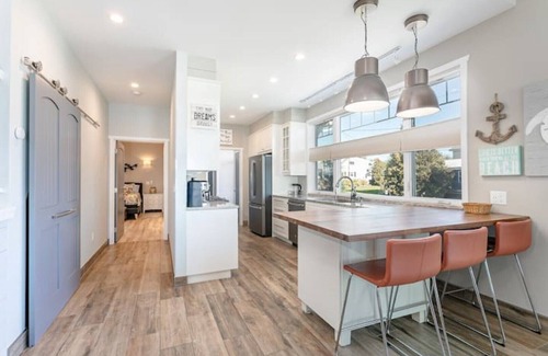 Sodus Point House | Lake House
