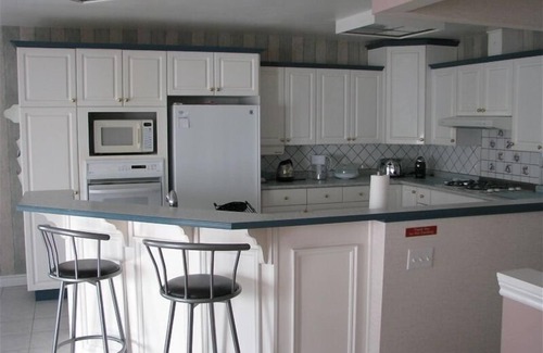 Zurich Cottage | Lake Huron Beach House - Spectacular Sunsets