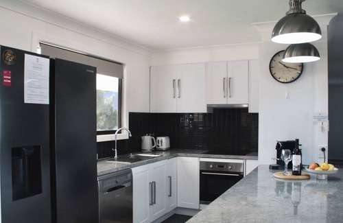 Kalkite House | Lake Jindabyne Lodge