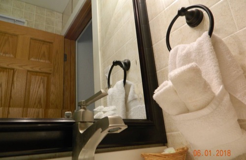 Whitehall Hotel | Lake Land Inn