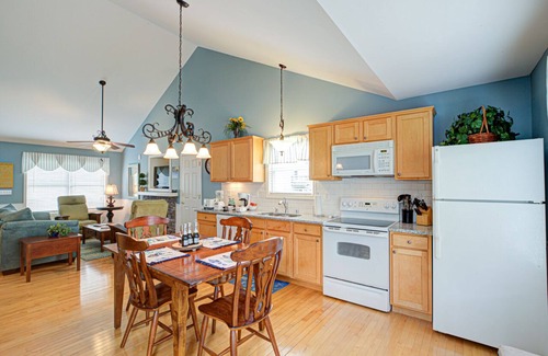 Taylorsville Cottage | Lake Livin' & Bourbon Sippin' - Taylorsville Lake