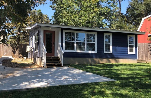 Pointblank House | Lake Livingston