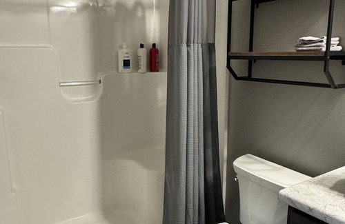 Wentworth Cabin | Lake Madison Retreat - Whole House - Pet Friendly