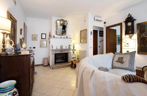 Castelveccana House | Lake Maggiore - Elegant House with Lake View and Private Pool