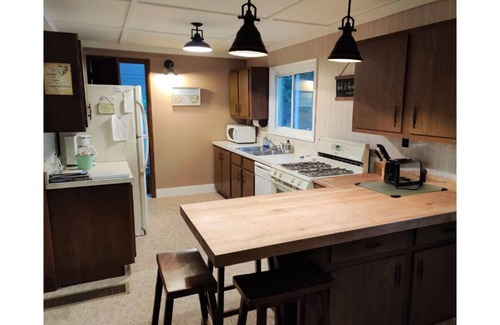 Shelby Cabin | Lake MI Escape - Beauty, Peace & Tranquility Awaits