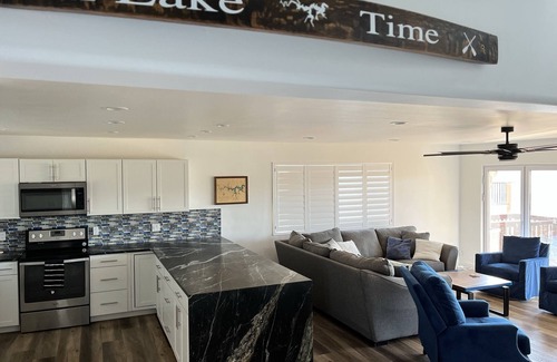 Oak Shores House | Lake Nacimiento’s Oak Shores Lakeside Community Resort Family Vacation Rental