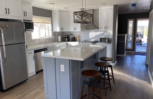 Oak Shores House | Lake Nacimiento Wine Country Home