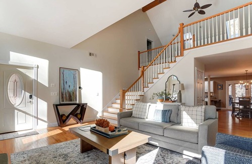 Lake Norman of Catawba House | Lake Norman Luxury Home - Opt. Boat Rental - Fenced Yard - Rec Room - Fire pit - Pets Ok - Boat Slip