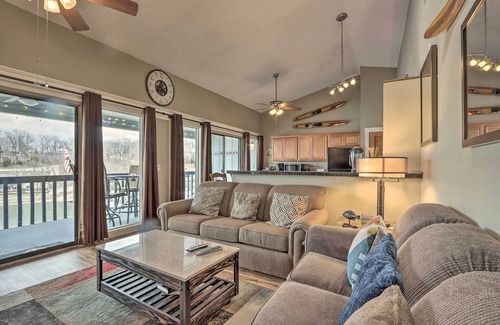 Osage Beach Condo | Lake of the Ozarks Views: Osage Beach Condo!