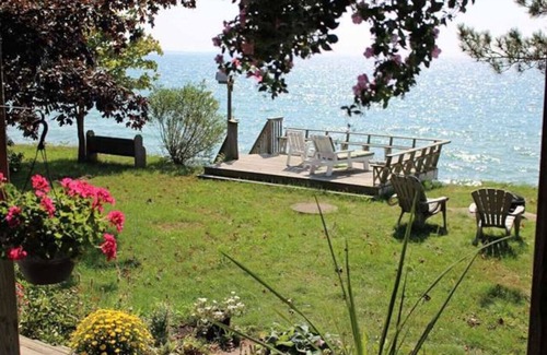 Wellington Cottage | Lake Ontario Waterfront Cottage