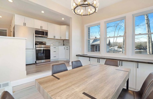 Ridge House | Lake Panamoka Bliss 3BR High End Home, Lakeside