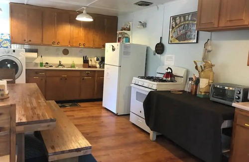 Potter Valley Cabin | Lake Pillsbury/Hull. Mt.Cabin Studio w/bath&deck