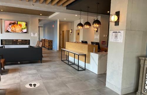 Lake Placid Hotel | Lake Placid Inn: Main Street