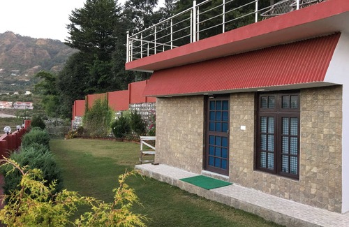 Naukuchiyatal Villa | Lake Pleasant Cottage