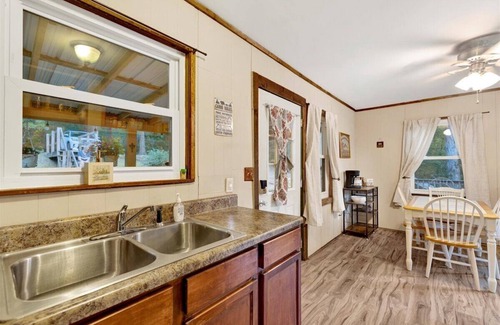 Green Pond Cabin | Lake Retreat Rustic Fishing Cabin nNear University of Alabama Tannehill Mercedes
