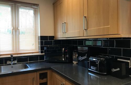 South Cerney House | Lake's End Lodge