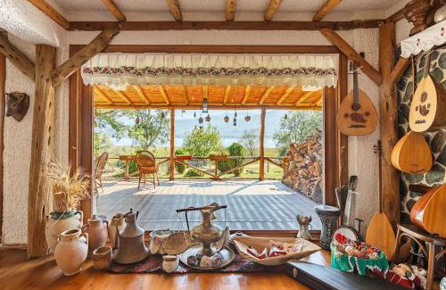 Izmit Villa | Lake Sapanca Breathtaking Private Villa Retreat