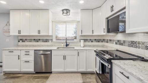 Escanaba Villa | Lake Shore Luxury