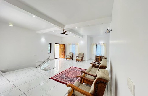 Kakabe House | Lake Side Stay