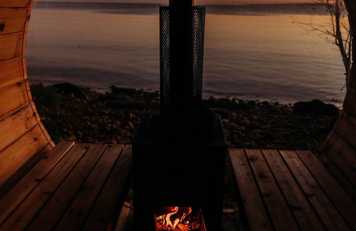 Au Train Cabin | Lake Superior Waterfront Home with Wood Stove Sauna!