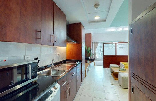 Jumeirah Lake Towers Apartment | Lake Terrace - Vibrant Studio