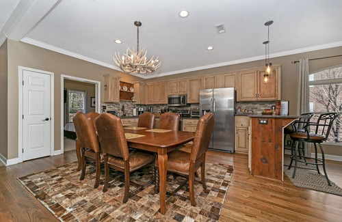 Lake Toxaway Condo | Lake Toxaway Falls: Waterfall Views, Luxury Condo, minutes from hiking!
