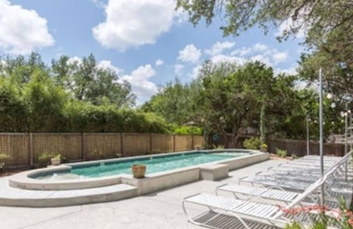 Apache Shores Villa | Lake Travis White Dove Estate