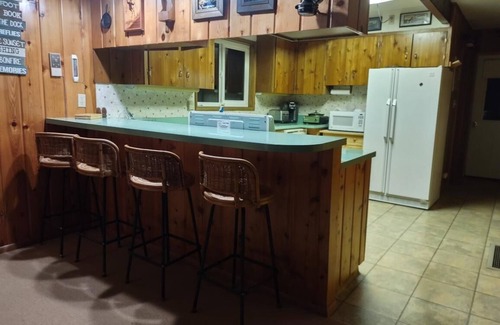 Lake Almanor Country Club House | Lake View Cottage in Lake Almanor Country Club!