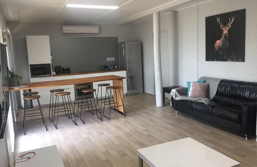 Goughs Bay House | Lake Valley View Apartments; water frontage and newly renovated on flat block