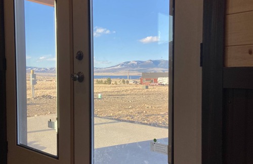 Broadwater County House | Lake view and nearby lake access