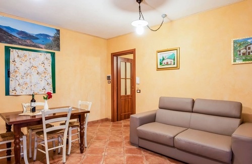 Marone Ski Chalet | Lake view Chalet in Lombardy with Swimming Pool