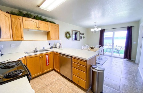 Harbor Village Condo | Lake View Condo 930# 2 - great views of Bear Lake