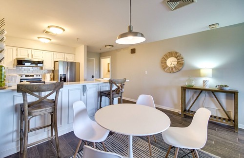 Afton Condo | Lake-View Condo Condo in Vista Towers Shangri-La!