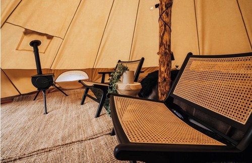 Selfoss House | Lake View Cozy Tents