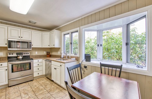 Lake Junaluska House | Lake-View Home & Carriage House - Pool, WiFi, 2 Full Kitchens, AC & Free Parking